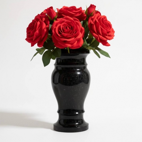 Ваза Габбро 30х15 см. 3 000 ₽/шт