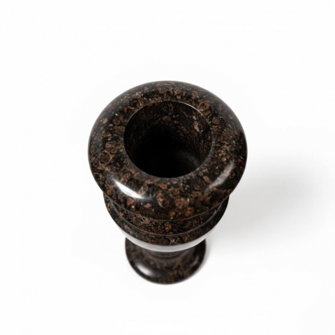 Ваза Дымовский гранит 40х15 см. 6 100 ₽/шт